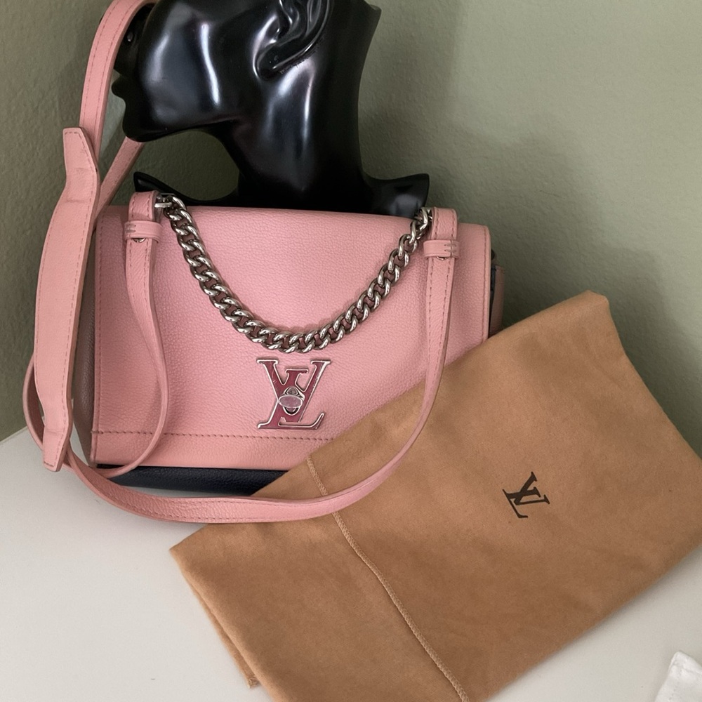 LOUIS VUITTON LV Lockme II BB 2 Way Bag   Pink/Navy /taupe  BEAUTIFUL 🤩